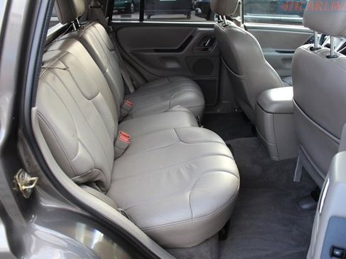 Used 2000 Jeep Grand Cherokee Laredo image 32