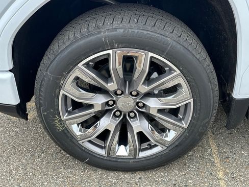 New 2026 GMC Sierra 1500 Denali AWD/4WD image 31