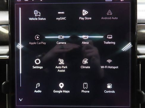 Used 2025 GMC Yukon Elevation w/ Elevation Premium Package image 30