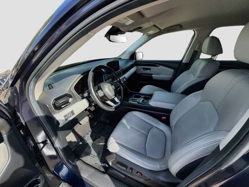 Certified 2025 Honda Pilot EX-L image 18