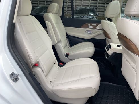 Certified 2024 Mercedes-Benz GLS 580 4MATIC image 47