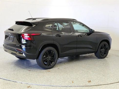 New 2026 Chevrolet Trax ACTIV w/ Driver Confidence Package FWD image 7