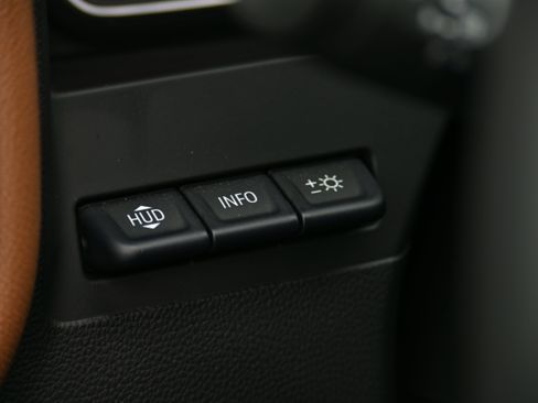 Used 2023 Chevrolet Silverado 2500 High Country w/ Z71 Off-Road Package image 26