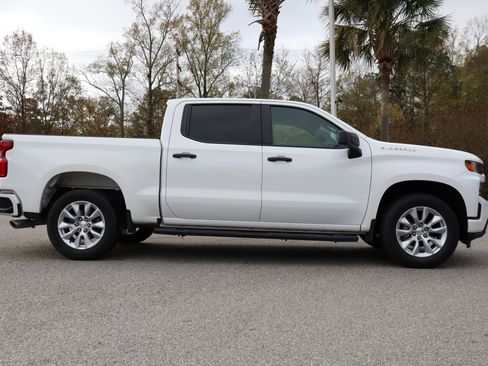 Used 2021 Chevrolet Silverado 1500 Custom image 5