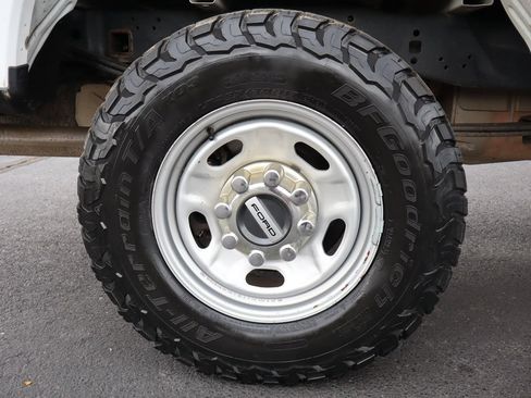 Used 2018 Ford F250 XL w/ Power Equipment Group AWD/4WD image 42