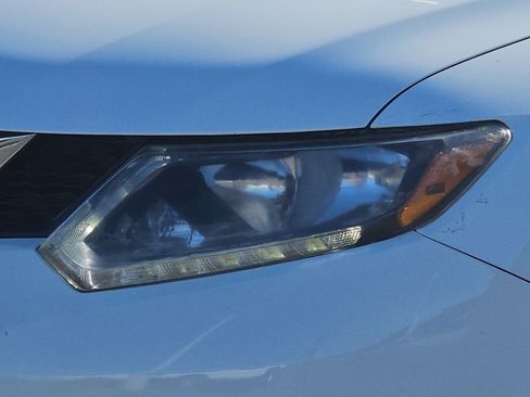 Used 2016 Nissan Rogue S image 34