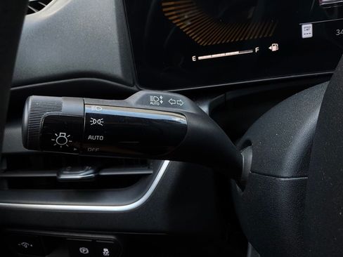 Used 2025 Kia K4 FWD image 36