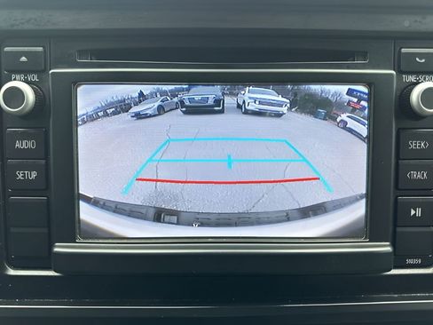 Used 2019 Toyota Tacoma SR image 18