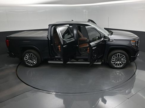 Used 2026 GMC Sierra 1500 Denali Ultimate AWD/4WD image 18
