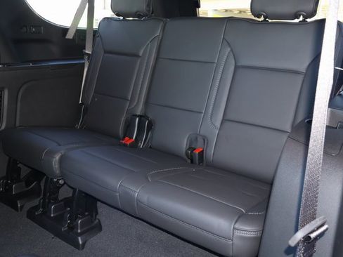 New 2026 GMC Yukon XL Denali w/ Denali Reserve Package image 17