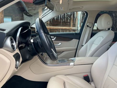 Used 2021 Mercedes-Benz GLC 300 image 44