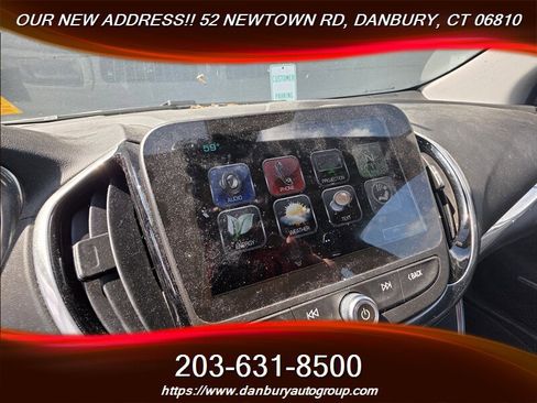 Used 2017 Chevrolet Volt Premier w/ Driver Confidence II Package FWD image 11