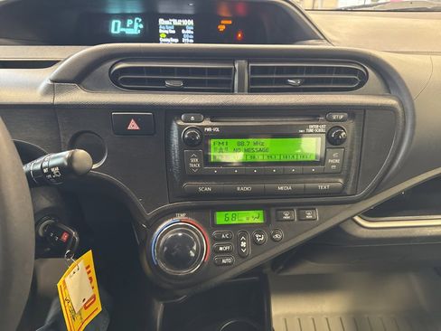 Used 2014 Toyota Prius C Two image 27