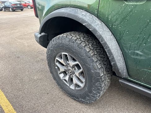 Used 2025 Ford Bronco Badlands image 7