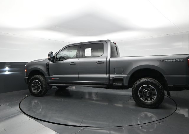 Used 2024 Ford F350 Lariat w/ Lariat Ultimate Package AWD/4WD image 2