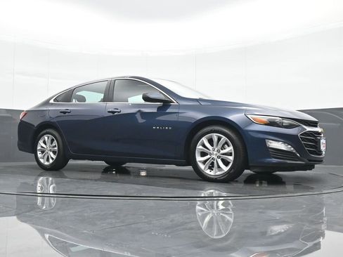 Used 2021 Chevrolet Malibu LT image 23