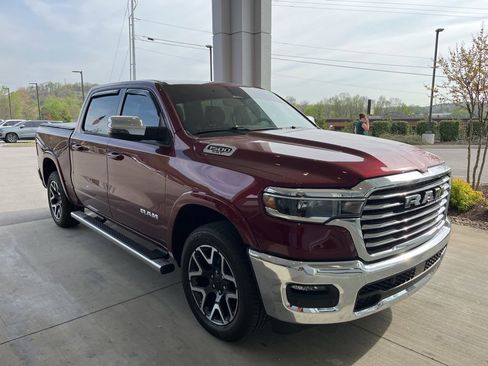Used 2025 RAM 1500 Laramie image 2