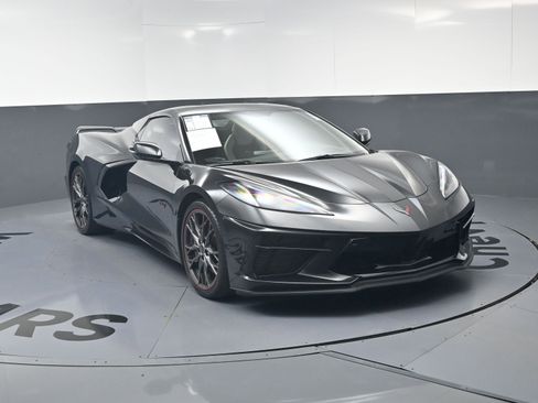 Used 2023 Chevrolet Corvette Stingray Premium Conv w/ Z51 Performance Package image 3