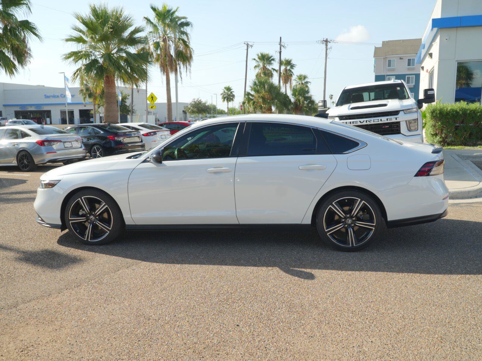 Used 2024 Honda Accord Sport image 8