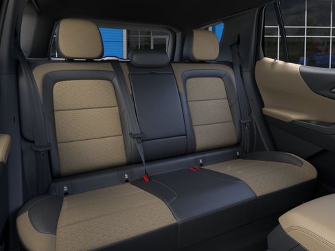 New 2026 Chevrolet Equinox ACTIV FWD image 17