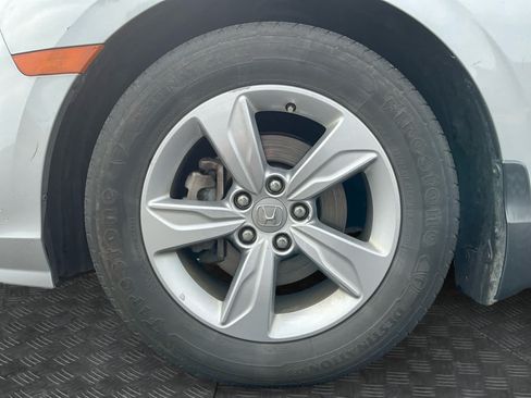 Used 2019 Honda Odyssey EX image 9
