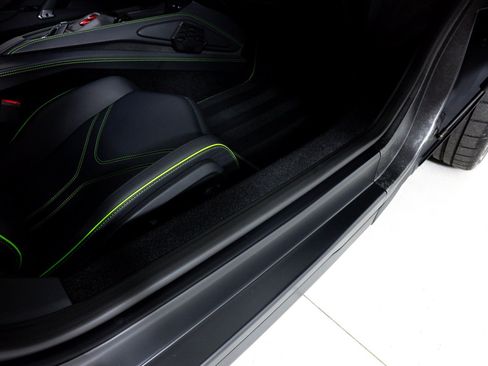 Used 2024 Lamborghini Revuelto AWD/4WD image 23