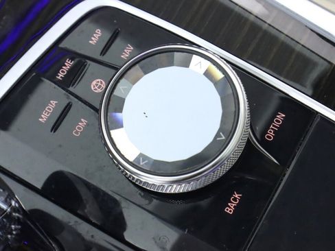 Used 2020 BMW X5 xDrive40i w/ Premium Package image 21