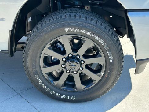 New 2026 RAM 2500 Big Horn AWD/4WD image 11