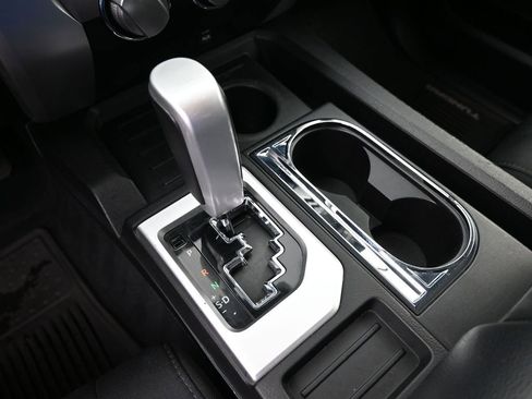 Used 2014 Toyota Tundra SR5 w/ SR5 Upgrade Package image 17