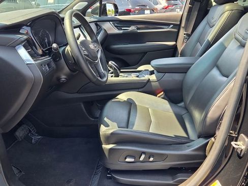 Used 2023 Cadillac XT5 Premium Luxury image 11