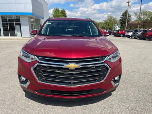 Used 2021 Chevrolet Traverse Premier FWD image 11
