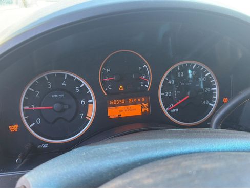 Used 2015 Nissan Titan S AWD/4WD image 2