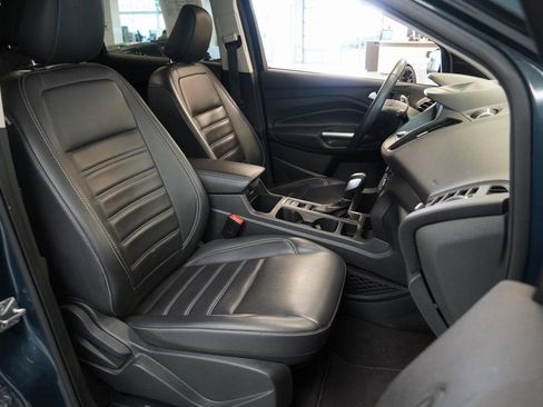 Used 2019 Ford Escape SEL image 32