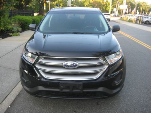 Used 2018 Ford Edge SE image 1