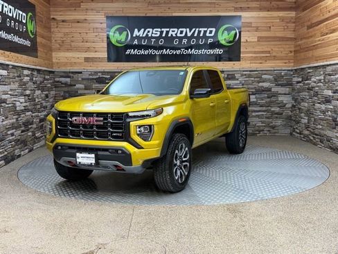 Used 2023 GMC Canyon AT4 w/ AT4 Premium Package image 4