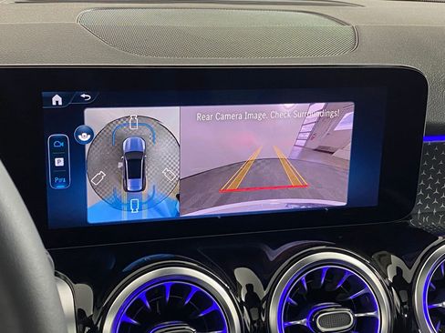 Used 2026 Mercedes-Benz GLB 250 4MATIC image 26