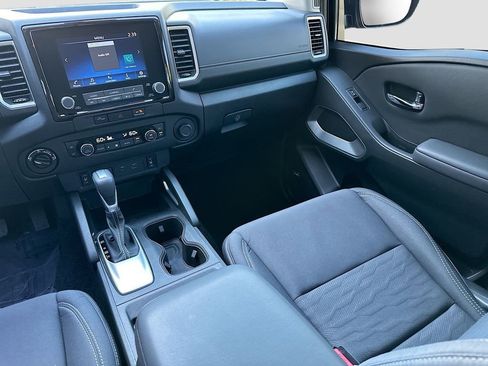 Certified 2024 Nissan Frontier SV w/ Technology Package image 24