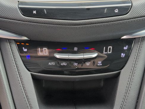 Certified 2025 Cadillac XT5 Premium Luxury AWD/4WD image 21