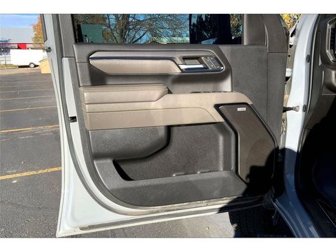 Used 2024 Chevrolet Silverado 2500 ZR2 w/ Technology Package image 24