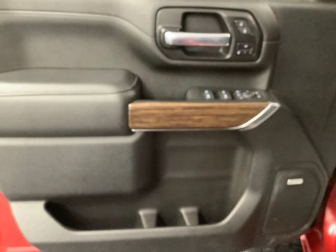 Used 2021 Chevrolet Silverado 2500 High Country w/ Z71 Off-Road Package image 9