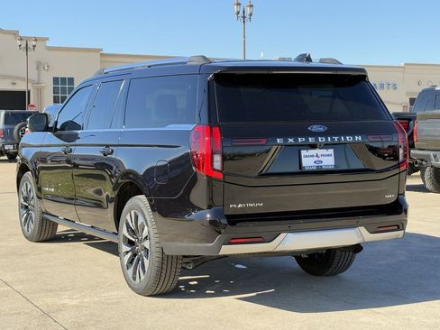 New 2026 Ford Expedition Max Platinum w/ Driver's Package image 5
