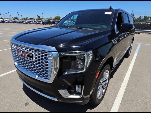 Used 2023 GMC Yukon XL Denali w/ Denali Reserve Package AWD/4WD image 1