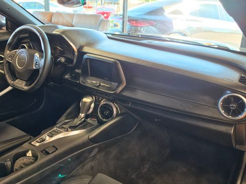 Used 2017 Chevrolet Camaro LT RWD image 21