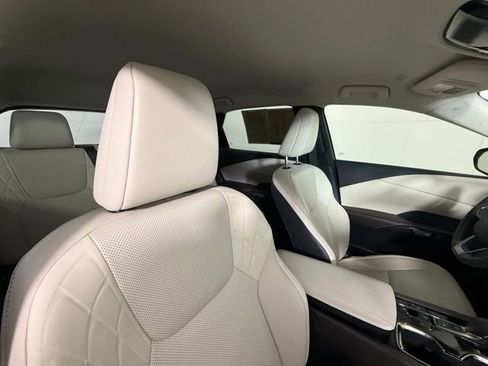 Used 2023 Lexus RX 350 FWD w/ Accessory Package image 36