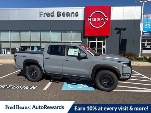 New 2026 Nissan Frontier PRO-4X w/ Pro-4x Convenience Package image 1