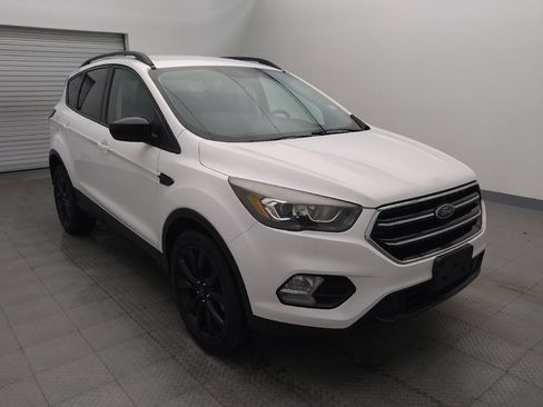 Used 2017 Ford Escape SE w/ Equipment Group 201A image 13