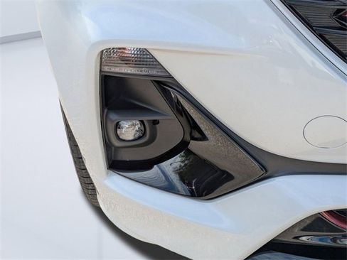 Used 2022 Buick Encore GX Select w/ Sport Touring Package image 11