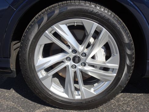 Certified 2023 Audi Q7 3.0T Prestige w/ Prestige Package AWD/4WD image 8