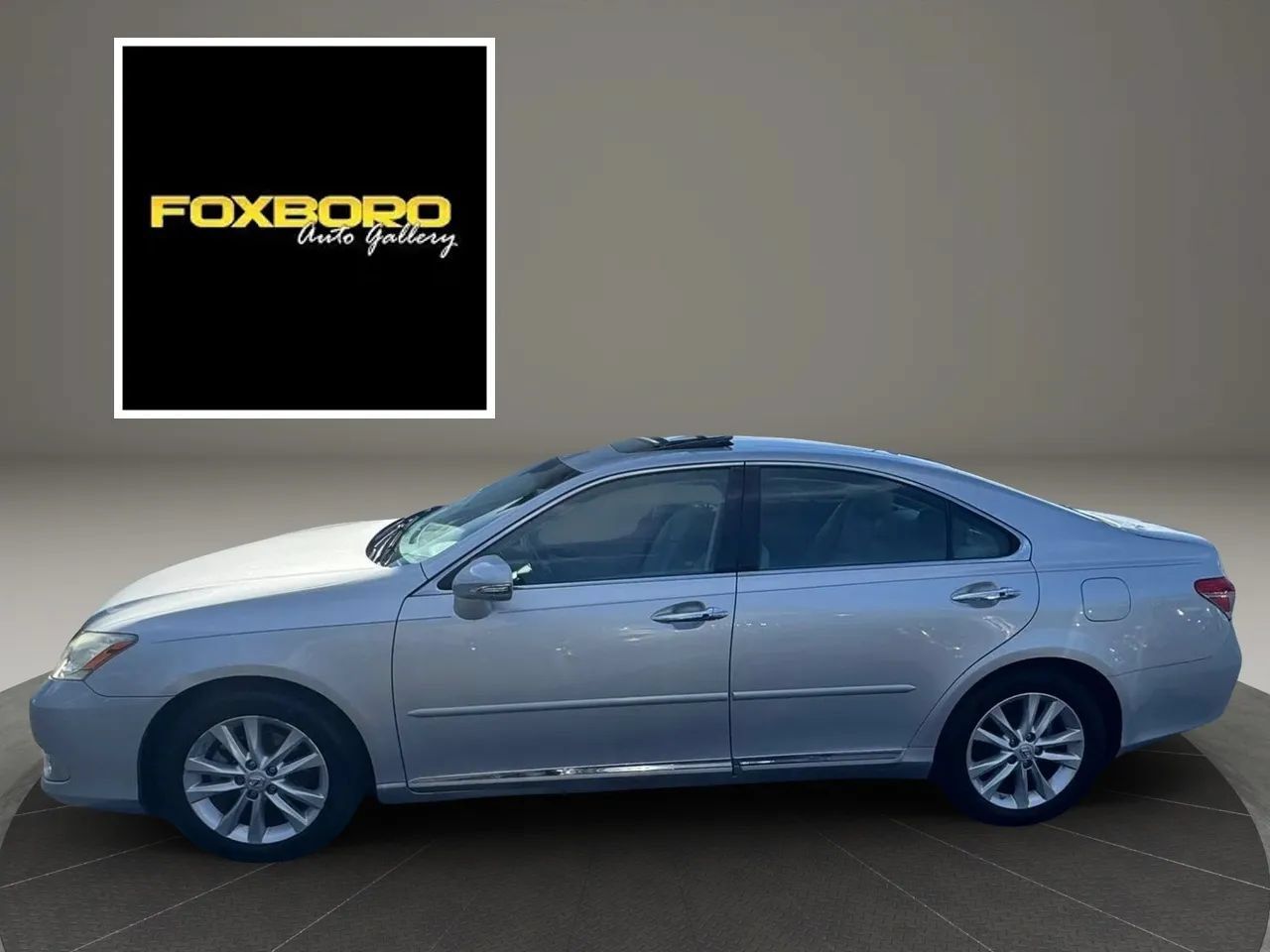 Used 2010 Lexus ES 350 w/ Preferred Accessory Package FWD image 8