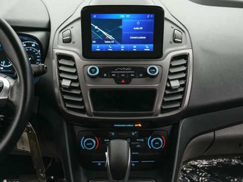 Certified 2022 Ford Transit Connect XLT image 16